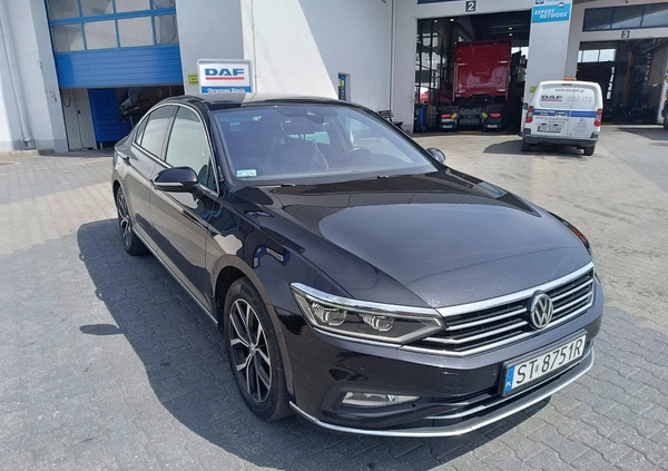 Volkswagen Passat cena 124900 przebieg: 130905, rok produkcji 2020 z Szczytno małe 596